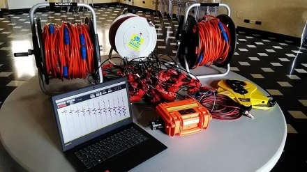 SEISMOGRAPH DBS280B - DOLANG-GEOPHYSICAL